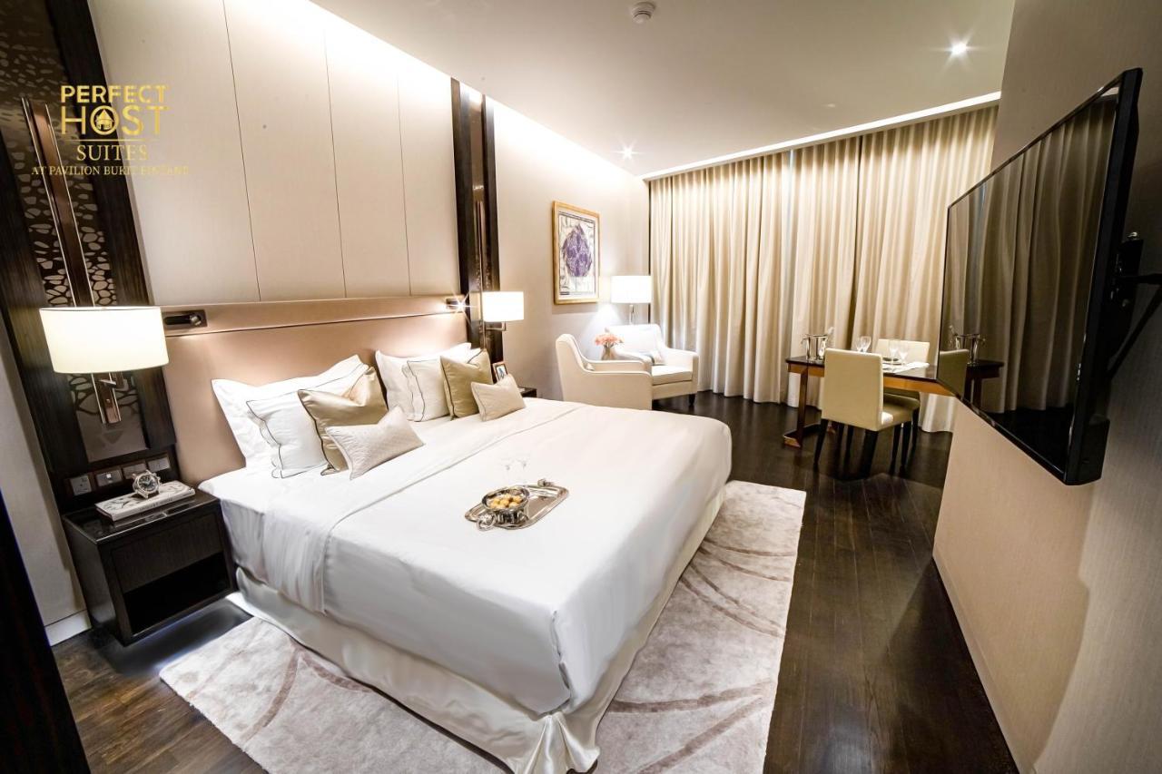 Ph Suites At Pavilion Bukit Bintang Kuala Lumpur Buitenkant foto A bedroom at the hotel